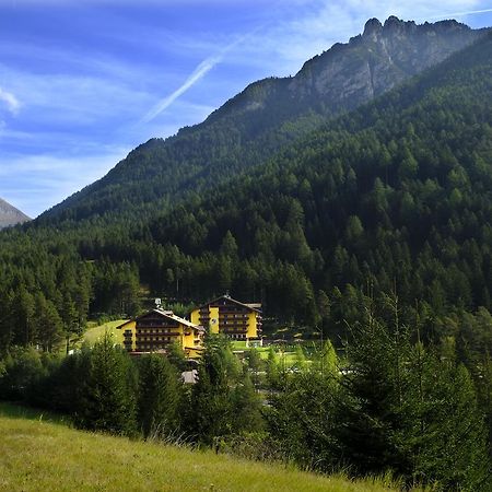 Hotel Shandranj Tesero Esterno foto